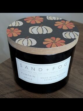 Pumpkin Spice Scented Candle - Black with Autumn Print Lid